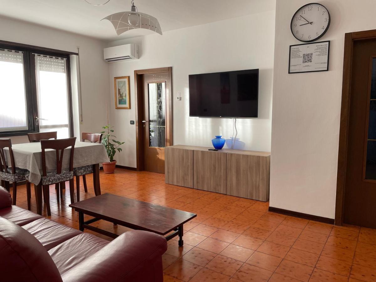 Appartamento Spazioso Con 3 Camere Da Letto Рива-дель-Гарда Екстер'єр фото