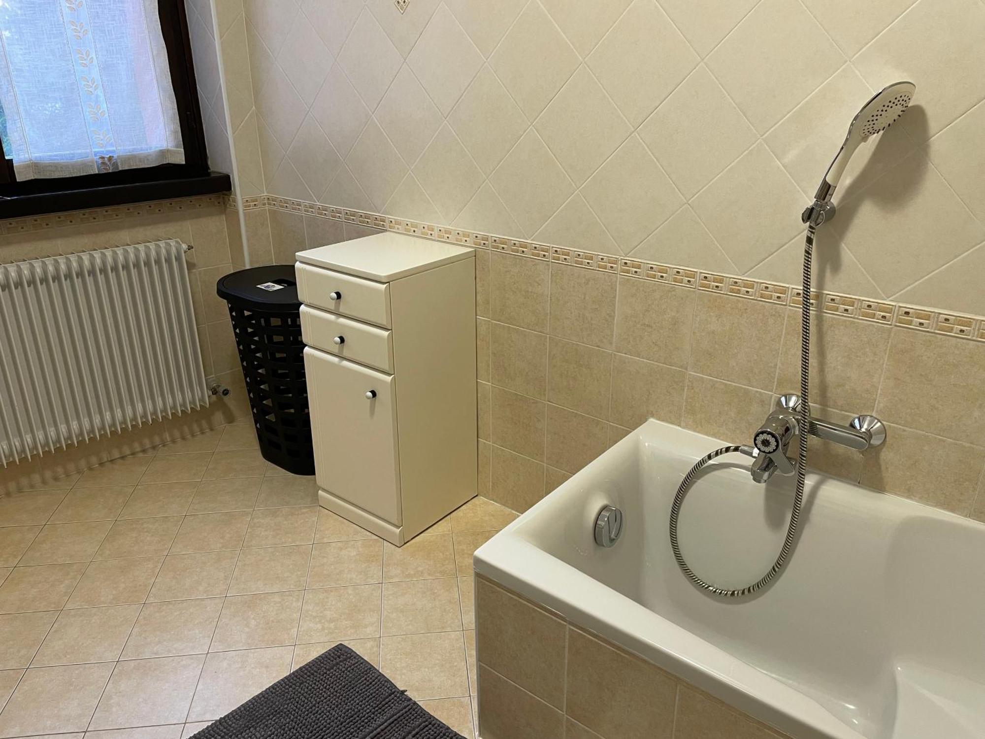 Appartamento Spazioso Con 3 Camere Da Letto Рива-дель-Гарда Екстер'єр фото